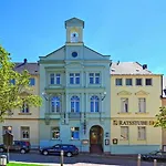 Rathaushotel 3*