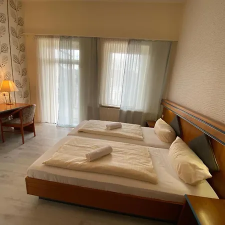 Rathaushotel Aparthotel 3*