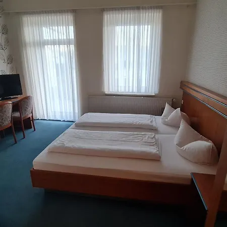 Rathaushotel מלון דירות