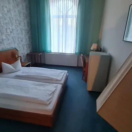Rathaushotel 3*
