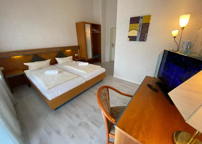 Rathaushotel Apartahotel 3*