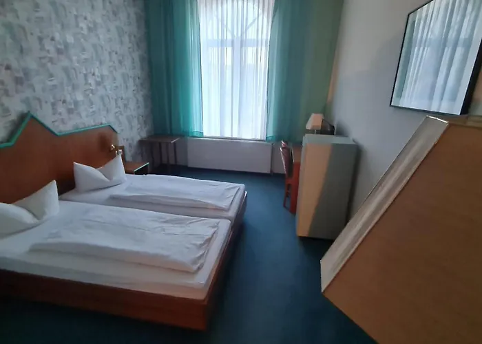 Rathaushotel 3*